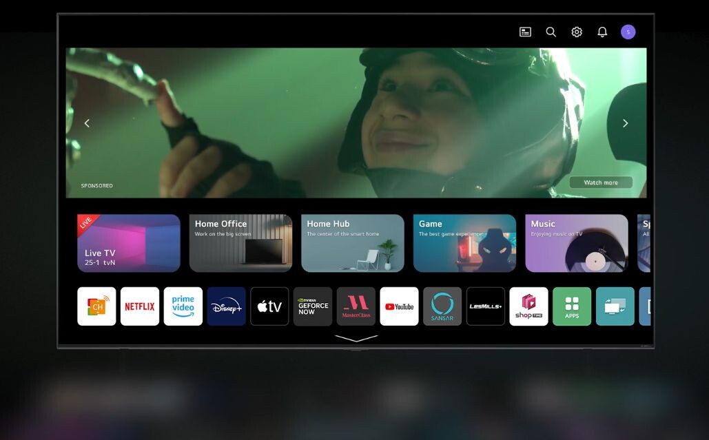 Hệ điều hành được sử dụng trên thiết bị là webOS 23 New Home