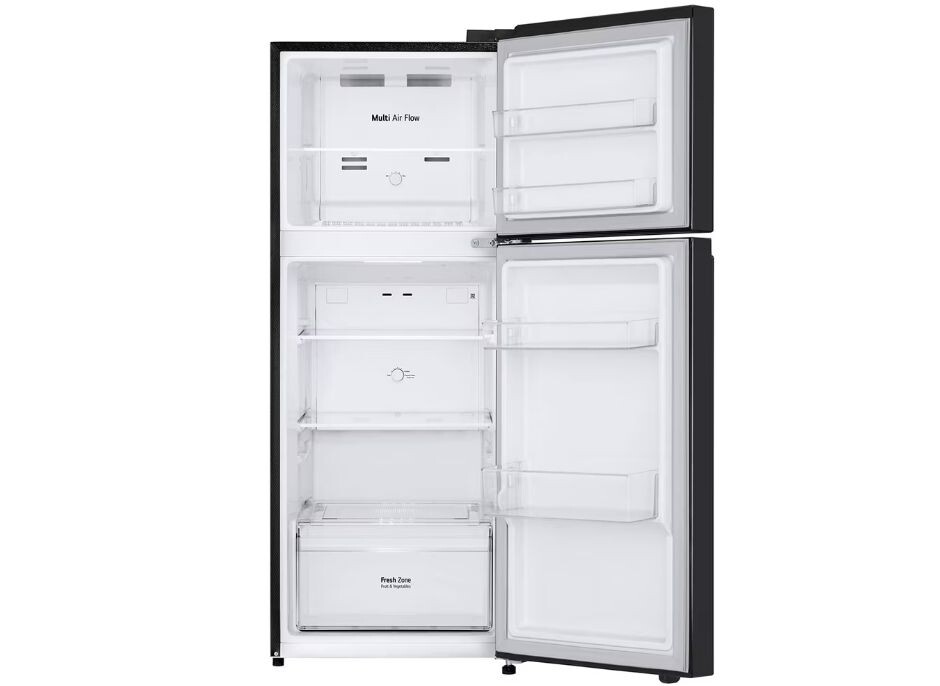 Các ngăn tủ được bố trí khoa học, khoảng cách giữa các hộc tủ cao và rộng thoải mái