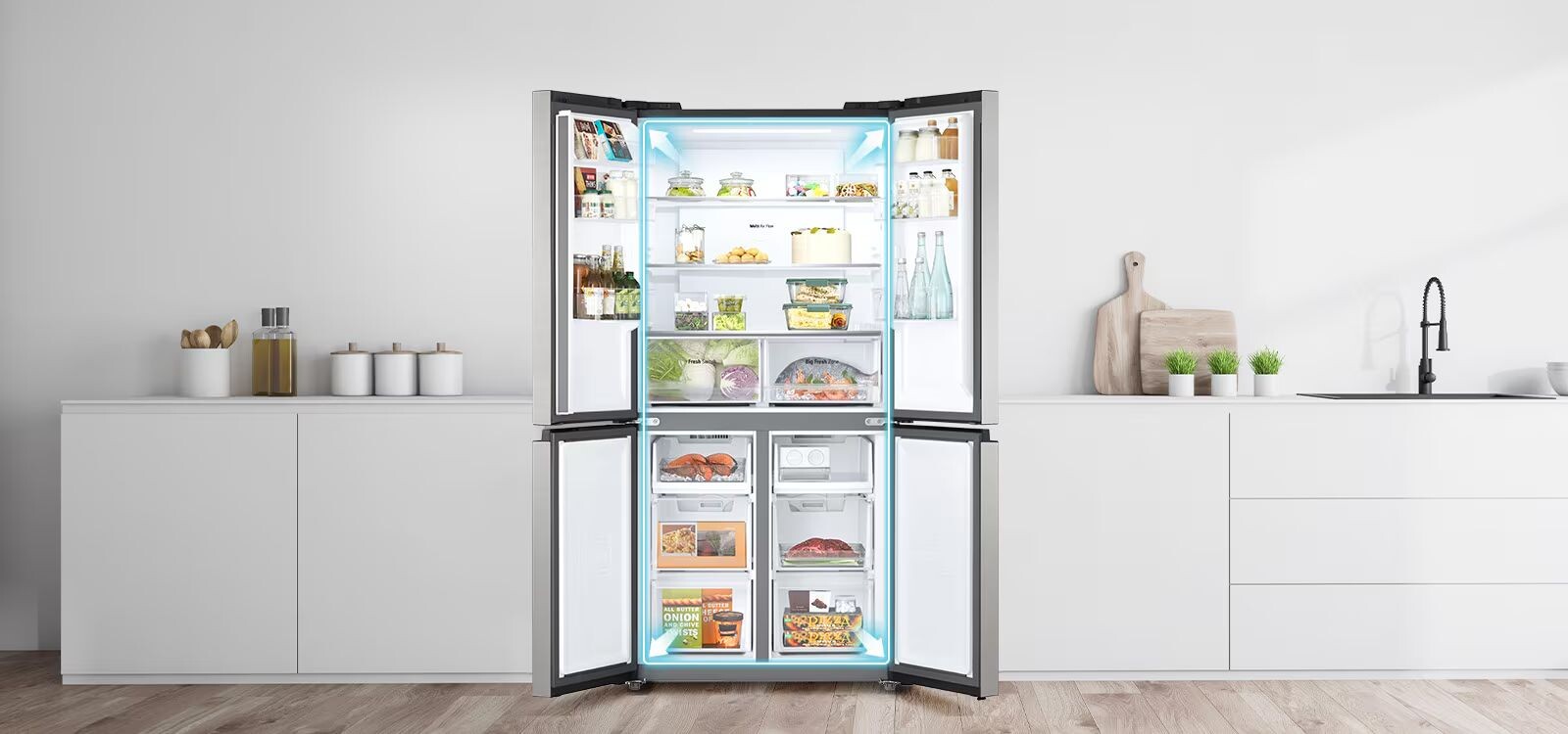 LFB47SVM được thiết kế với không gian bên trong rộng rãi, đáp úng nhu cầu bảo quản thực phẩm cao