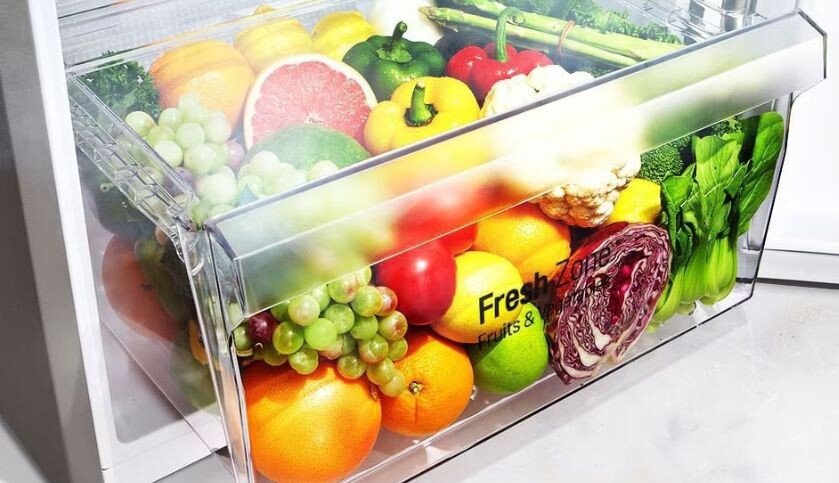 Ngăn bảo quản rau củ và trái cây được trang bị riêng biệt