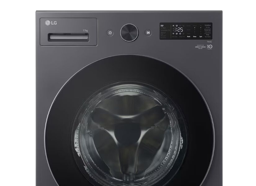 Phần nắp của máy được làm từ kính cường lực