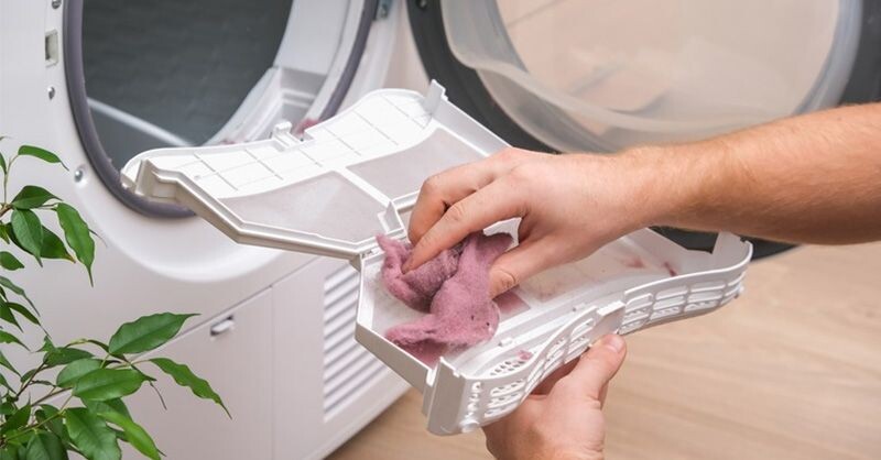 Tại sao nên vệ sinh máy sấy LG thường xuyên