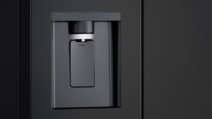 Chức năng lấy nước ngoài thuận tiện cho việc lấy nước lạnh